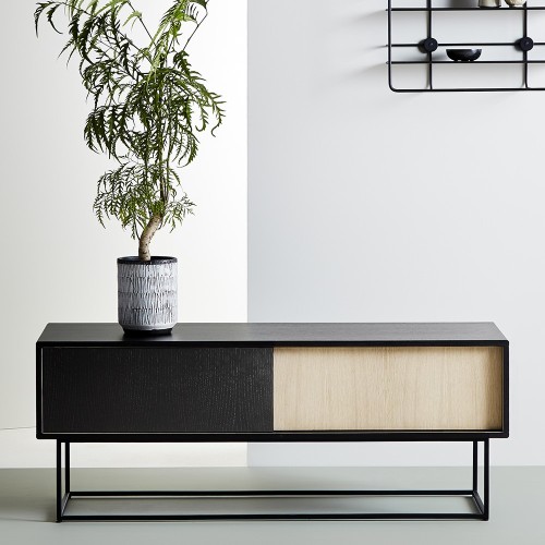 Niedriges Sideboard Virka schwarz gebeizte Eiche Woud