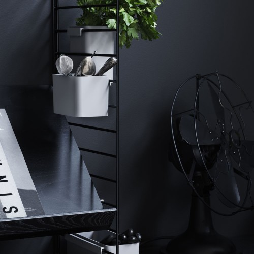 Zwart gebeitst essen display plank - String systeem String Furniture