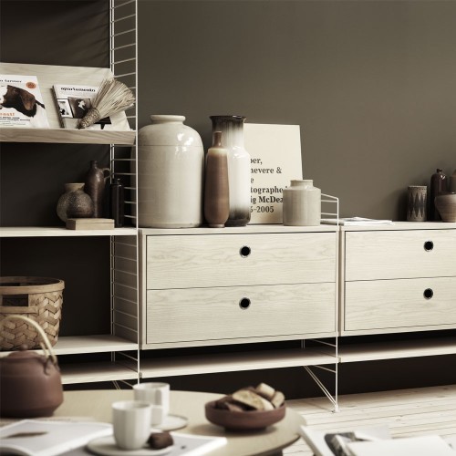 Cassettiera in frassino con cassetti - String system String Furniture