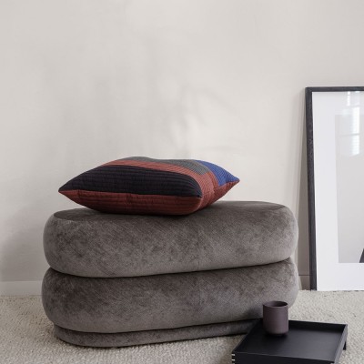 Puf ovalado verde M Ferm Living 2