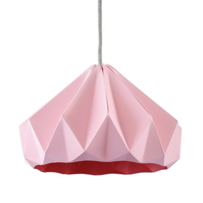Origami-Anhänger aus rosa Kastanienpapier Snowpuppe
