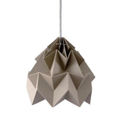 Origami-Suspension aus braunem Mottenpapier Snowpuppe