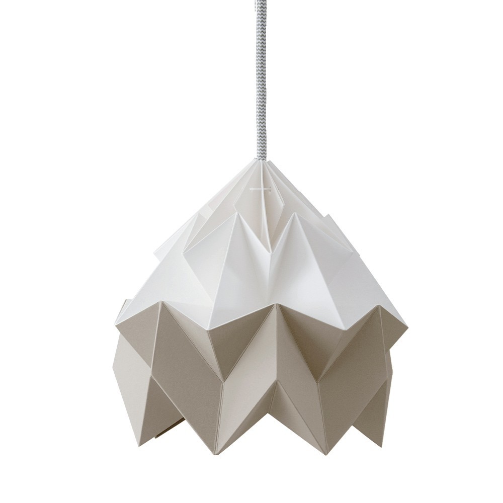 Origami-Suspension aus weißem & braunem Mottenpapier Snowpuppe