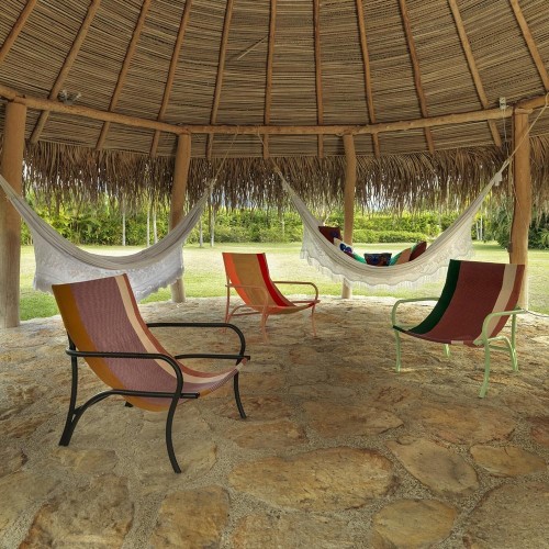 Poltrona Maraca arancio, oro, rosso e sedia ames