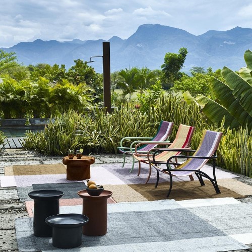 Sillón Maraca naranja, dorado, rojo y silla ames