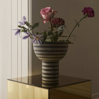 Vase Varia cendre & noir AYTM 2