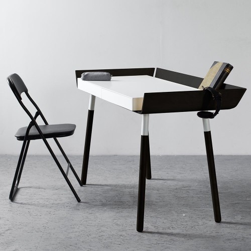 Bureau My Writing noir L Emko