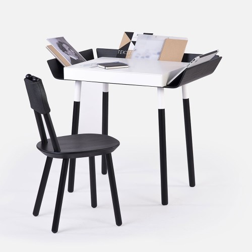 Mein Schreibtisch schwarz S. Emko