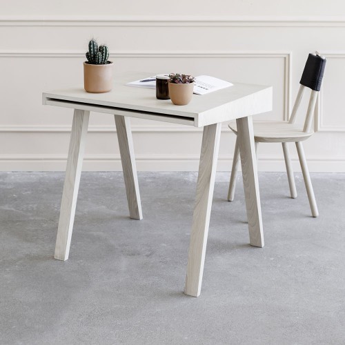 Schreibtisch 4.9 Litauische Asche S. Emko