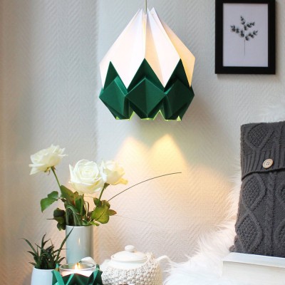 Lámpara colgante Hanahi papel blanco y verde pino Tedzukuri Atelier