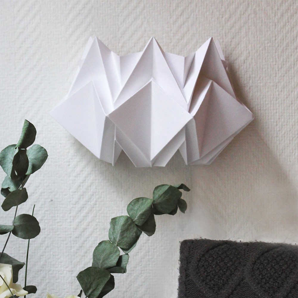Lámpara de pared Kabe de papel blanco Tedzukuri Atelier