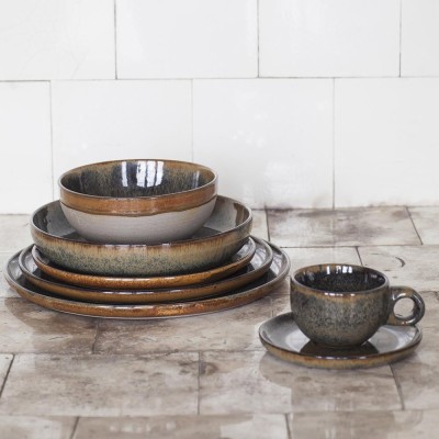 Surface Lungo camogreen mok en onderzetter Serax 2