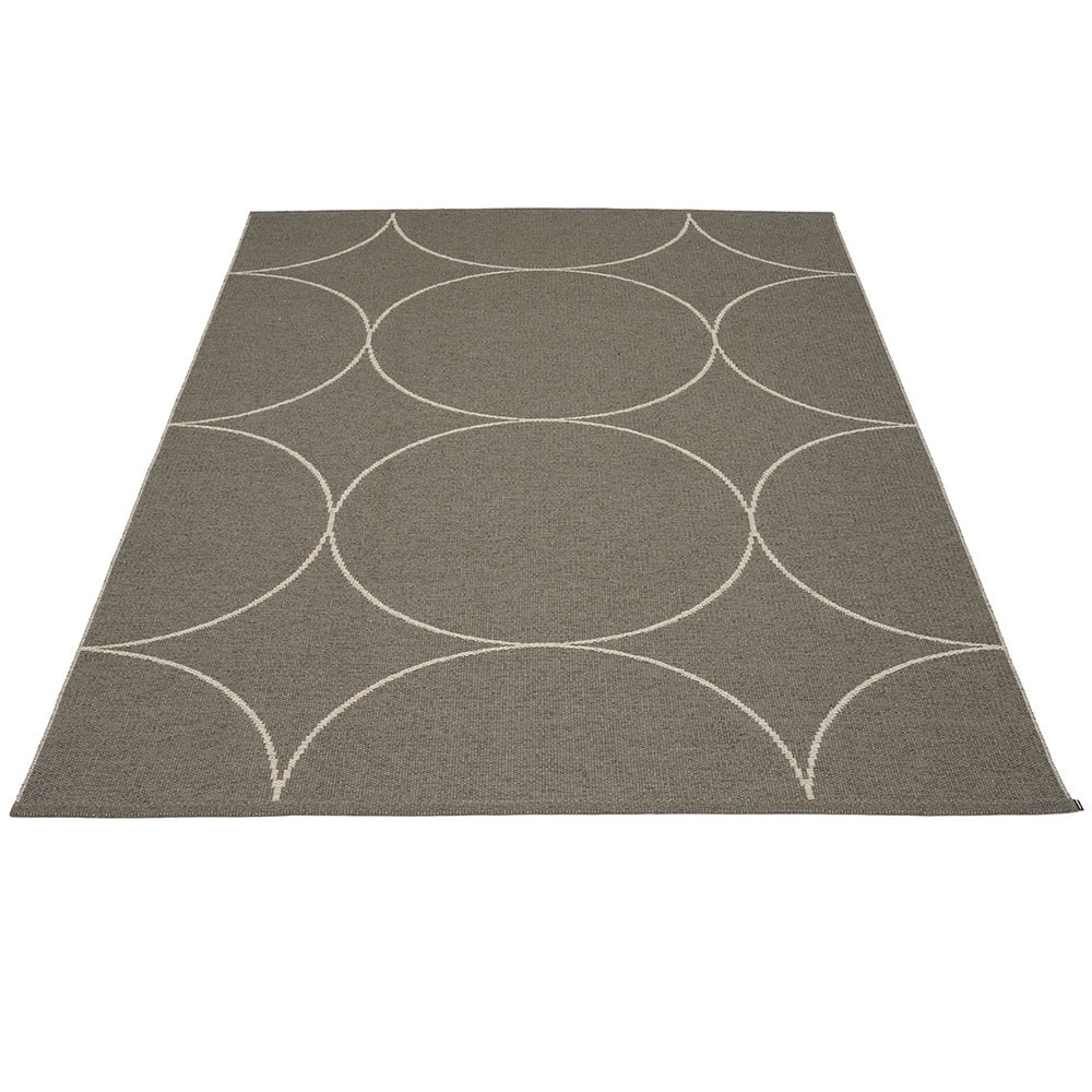 Tapis Boo charcoal Pappelina