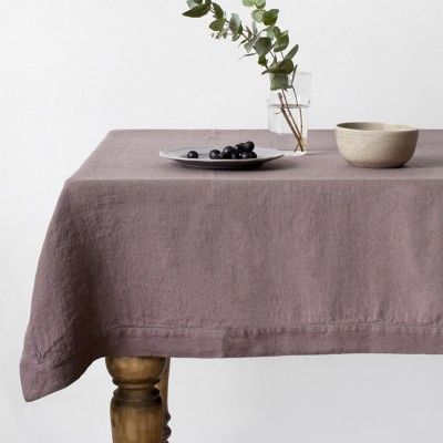 Tischdecke aus aschrosa Leinen Linen Tales Linen Tales