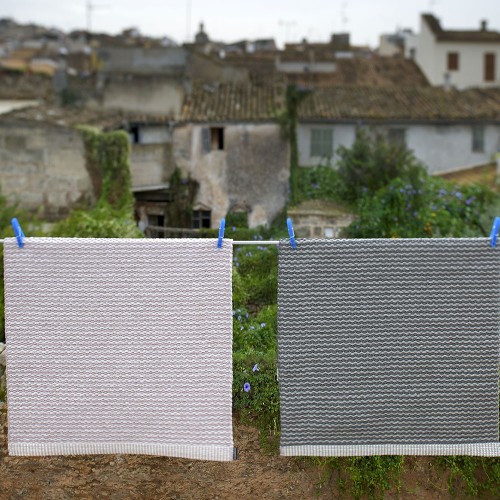 Mono rug charcoal Pappelina