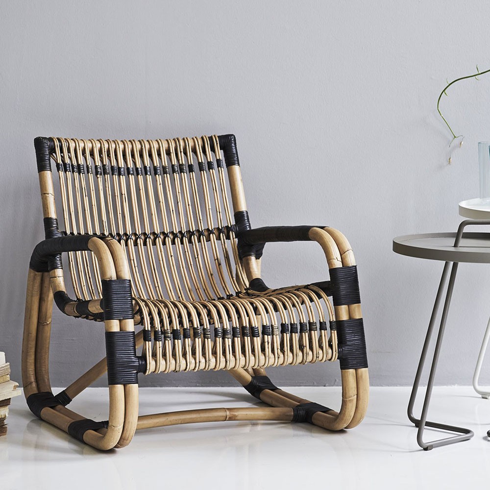 Curve lounge chair natural & black bindings