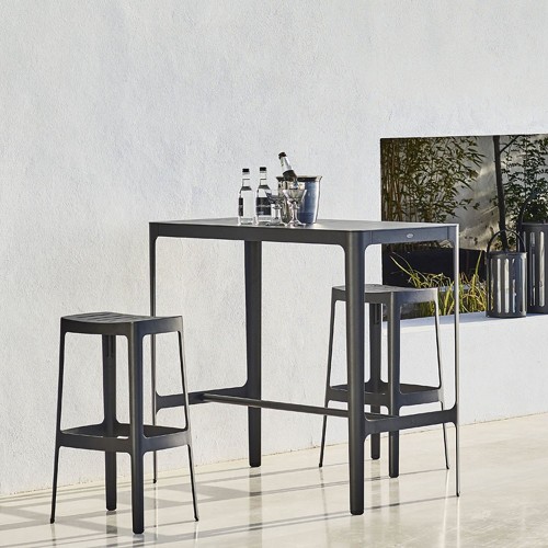 Cut bar chair high black