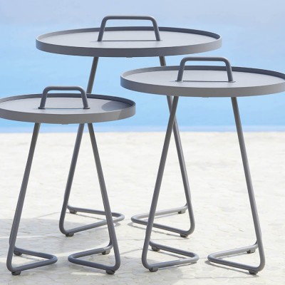 Table d'appoint mobile gris clair L Cane-line