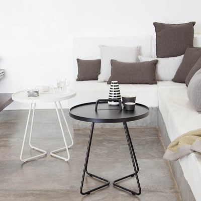 Table d'appoint mobile noir S Cane-line Cane line