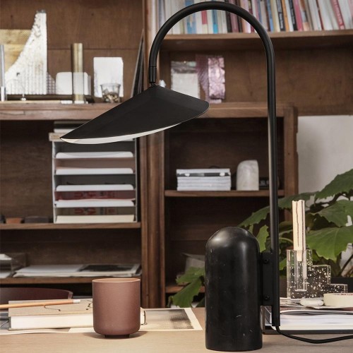 Arum Tischlampe schwarz Ferm Living