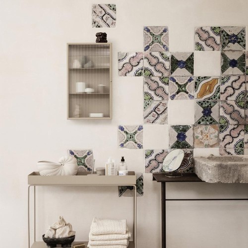 Dunstbeige Wandschrank Ferm Living