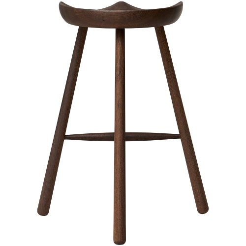 Shoemaker stool in smoked oak n ° 68 Form & Refine