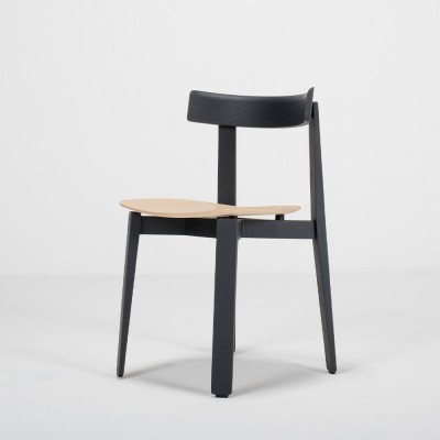 Nora chair two-tone oak & black Gazzda