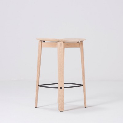 Barhocker aus Nora-Eiche H65 cm Gazzda Gazzda