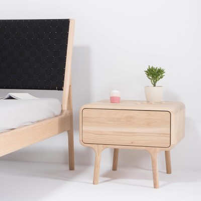 Fawn eiken nachtkastje Gazzda