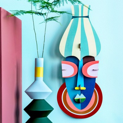 Masque mural moderne