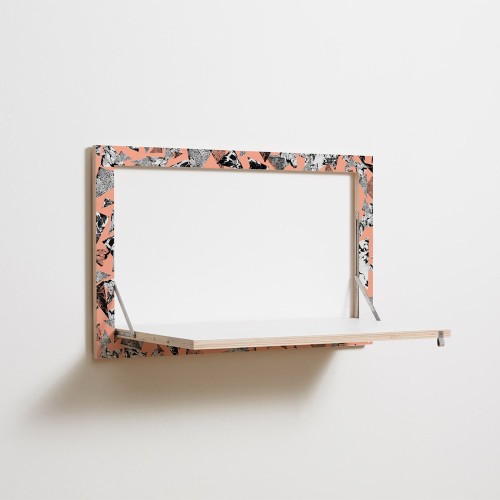 Escritorio de pared plegable PS Collage 3 de Fläpps Ambivalenz