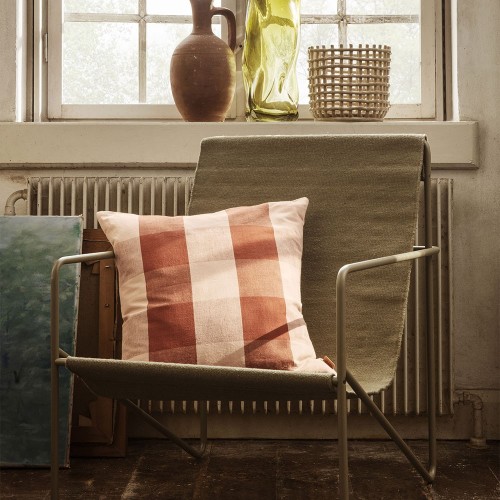 Großes rotes & rosa Ginghamkissen Ferm Living