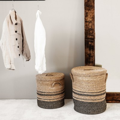 Set di due cestini portabiancheria naturali con coperchio House Doctor House Doctor