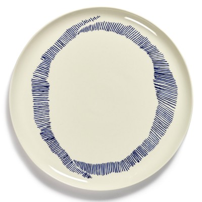 Assiette de service Feast Ottolenghi blanc rayures bleu foncé Serax