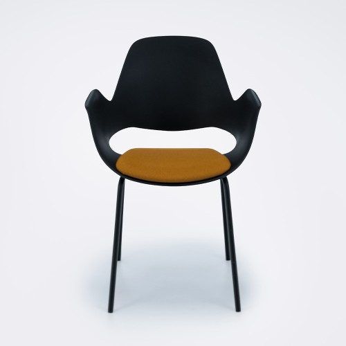 Chaise Falk rembourrée moutarde avec accoudoirs et piètement en tube métallique Houe