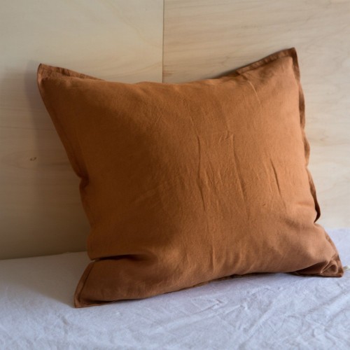 Caramel washed linen pillowcase Gabrielle Paris