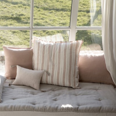 Coussin en lin lavé glaise Gabrielle Paris 2