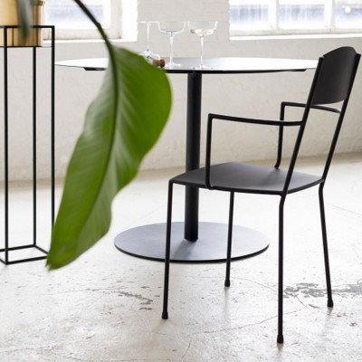 Adriana chair with matte black armrests Serax