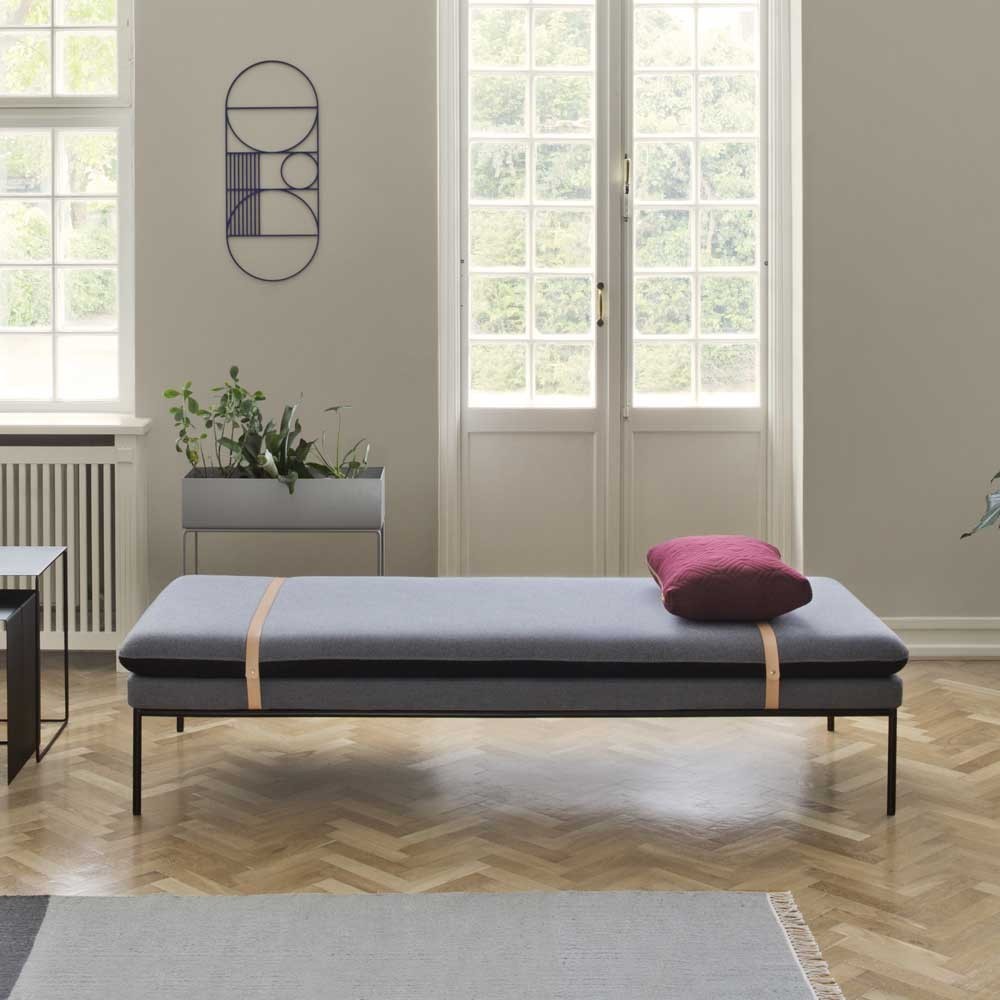 Turn daybed lana verde oscuro y gris claro Ferm Living