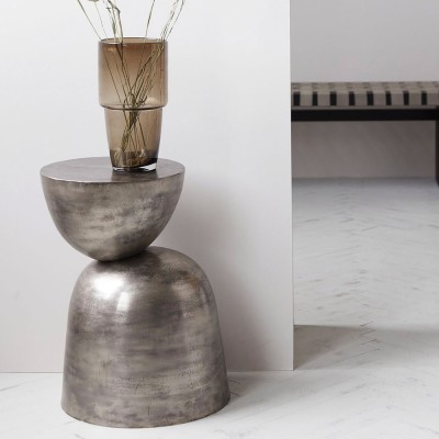 Mesa de centro de metal oxidado Heena House Doctor 2