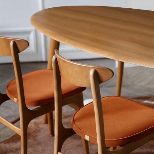 Table Ellipse 366 Concept