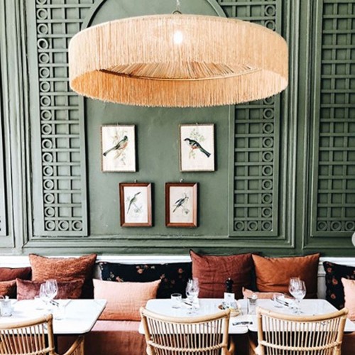 Suspension Parasol raphia & franges dorées