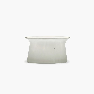 Assiette creuse grand pied La Mère - blanc cassé 2