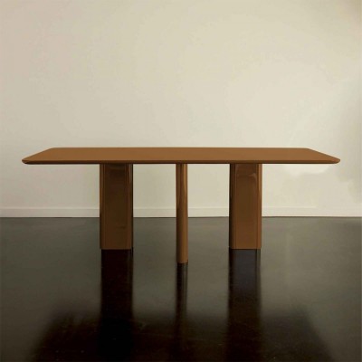 Table à manger rectangulaire Joe - Frêne laqué caramel Gabrielle Paris