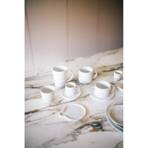 Tasse und Untertasse DIA 14 x H 8,2 cm