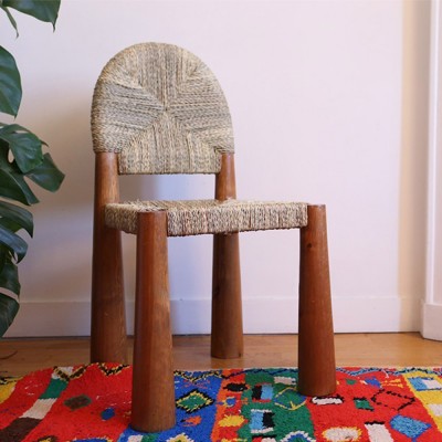 Stoel van hout en stro, handgemaakt in Marokko Them