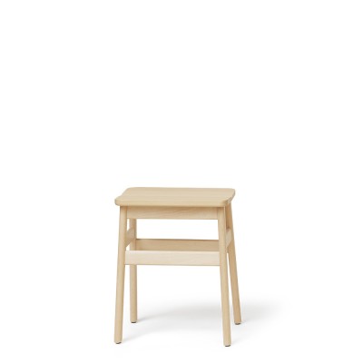 Sgabello angolare standard 45, faggio Form and Refine