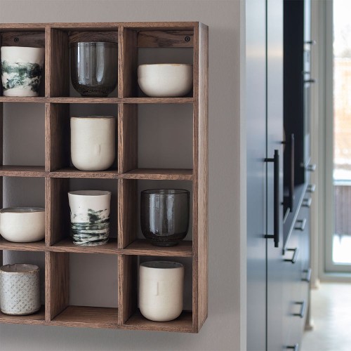 SHOWCASE case - dark oiled oak