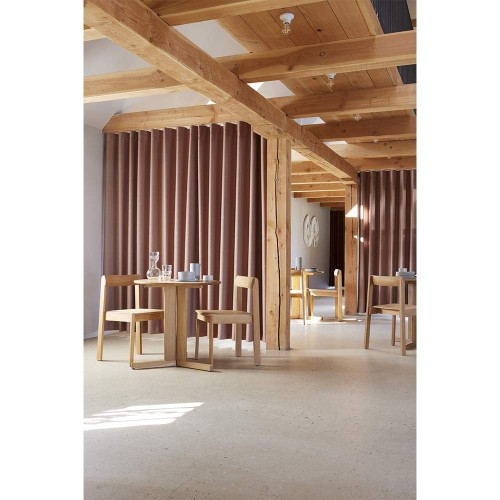 Trefoil round table Ø75 - Oak