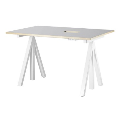 Verstellbare Schreibtische - Hellgrauer Lino mit Eschenholzumrandung String Furniture